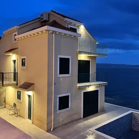 Epetium Beach Villa Split