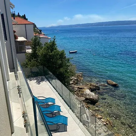 Apartment Epetium Beach Villa