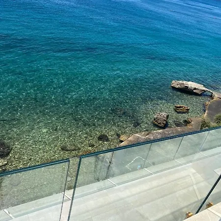 Apartment Epetium Beach Villa *